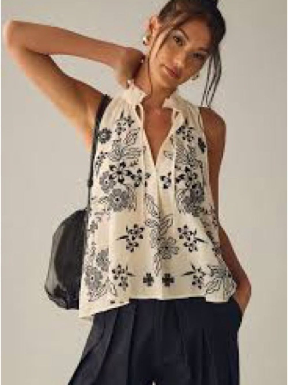 Pilcro the Tavi Sleeveless Embroidered blouse with Black Floral Design